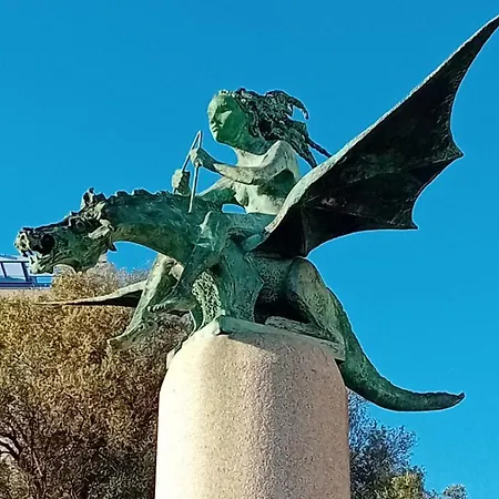 Apartman Vivienda En Casco Antiguo De *