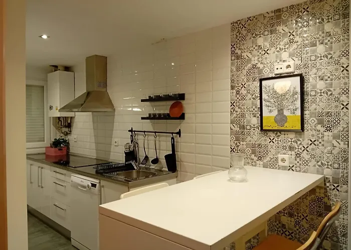 Vivienda En Casco Antiguo De * Vigo